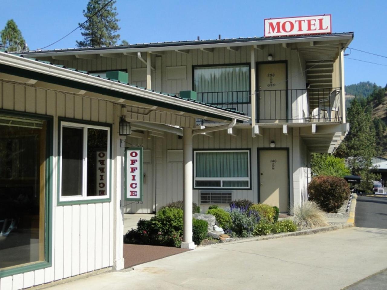 Konkolville Motel Orofino Екстериор снимка
