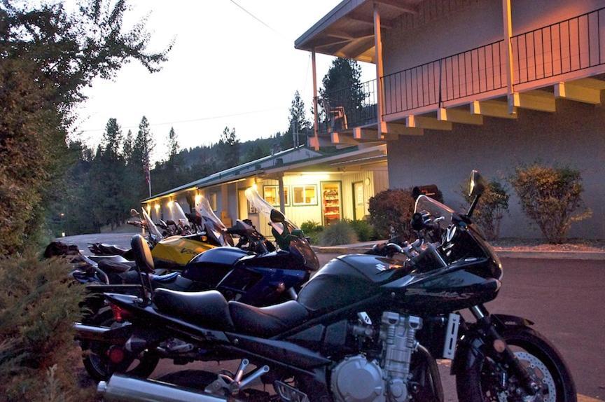 Konkolville Motel Orofino Екстериор снимка